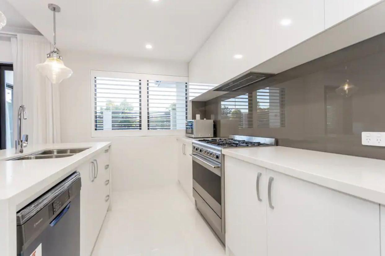 East Vic Park Luxe New * Perth